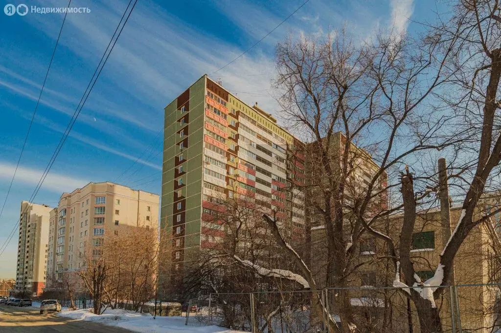 3-комнатная квартира: Екатеринбург, улица 8 Марта, 181к2 (84 м) - Фото 0