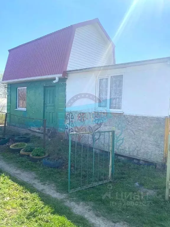 Дом в Орловская область, Мценский район, Подберезовское с/пос, д. ... - Фото 1