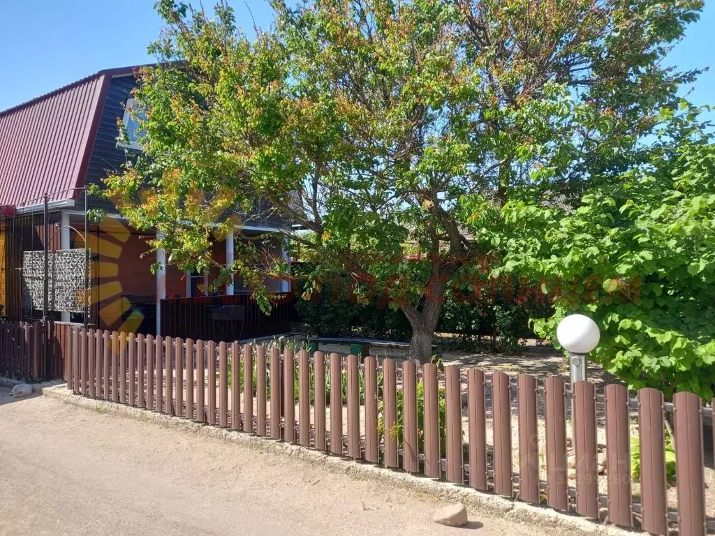 Дом в Краснодарский край, Ейский район, Должанская ст-ца пер. Чкалова ... - Фото 2