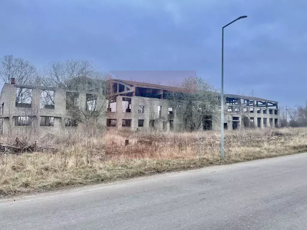 Продам помещение свободного назначения, 1690 м - Фото 1