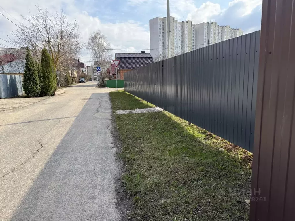 Участок в Московская область, Серпухов ул. Маяковского, 14 (5.75 сот.) - Фото 2