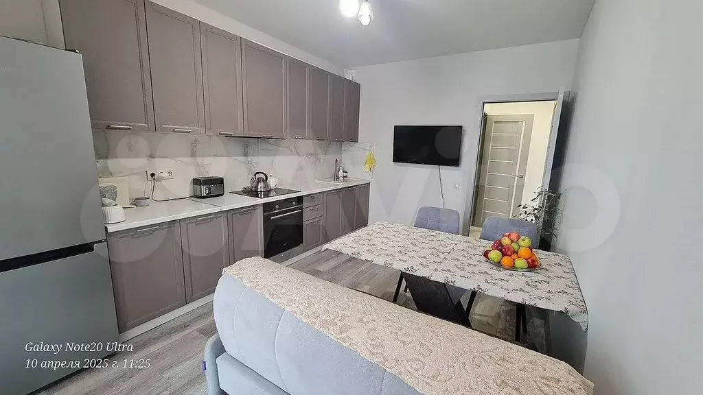 2-к. квартира, 70 м, 9/25 эт. - Фото 0