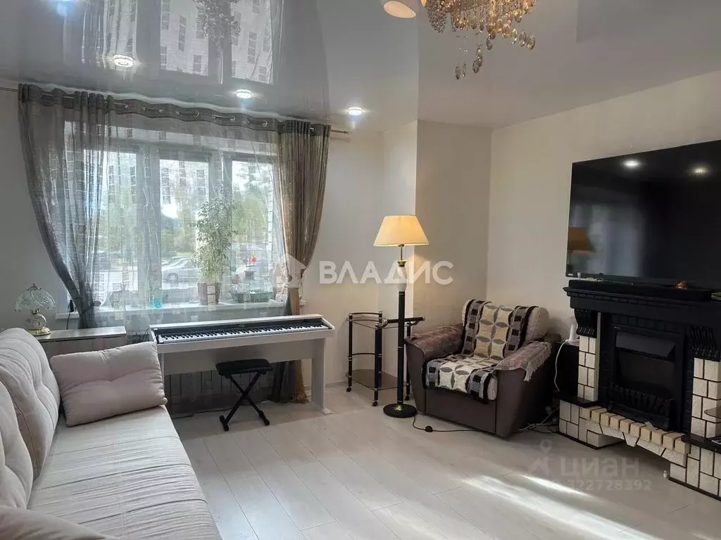 3-к кв. Смоленская область, Смоленский муниципальный округ, с. Печерск ... - Фото 1