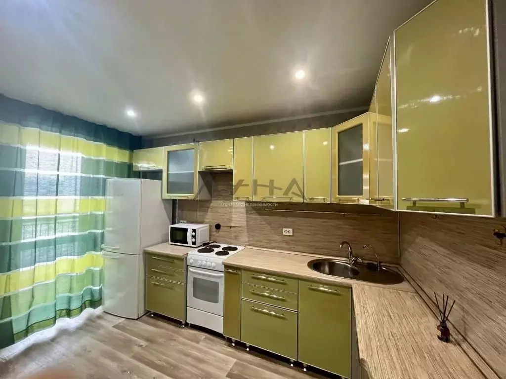 1-к кв. Татарстан, Набережные Челны Набережночелнинский просп., 9А ... - Фото 1