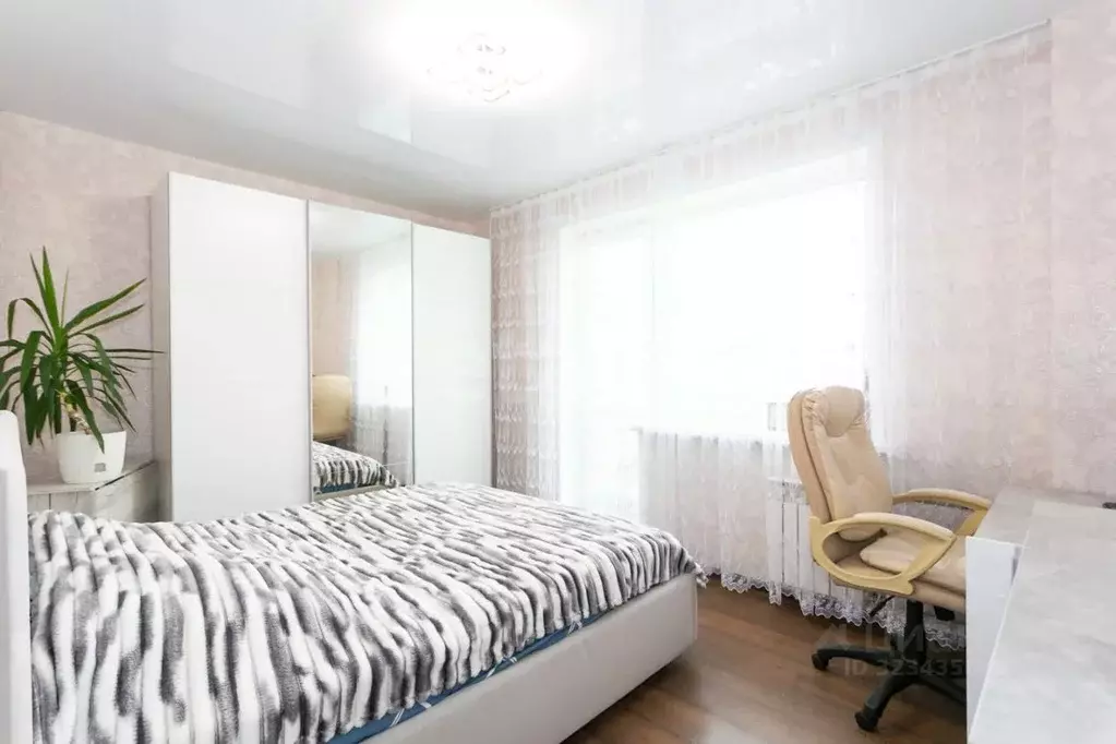 2-к кв. Новосибирская область, Новосибирск ул. Николая Сотникова, 19 ... - Фото 1