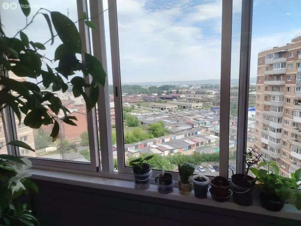 2-комнатная квартира: Иркутск, улица Розы Люксембург, 118/1 (58 м) - Фото 1