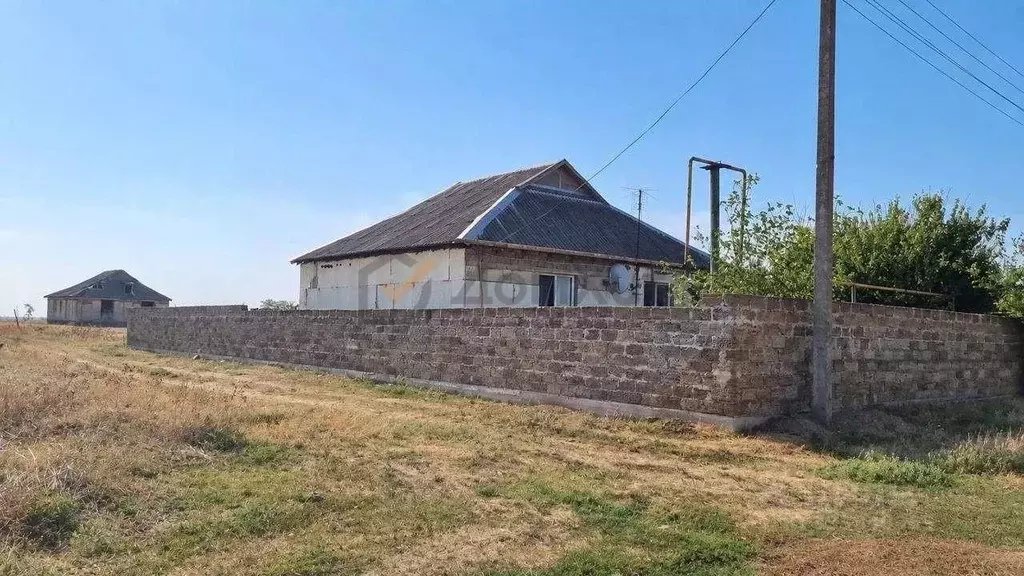 Дом в Крым, Краснознаменское с/пос, с. Тимошенко ул. Новая (110 м) - Фото 1