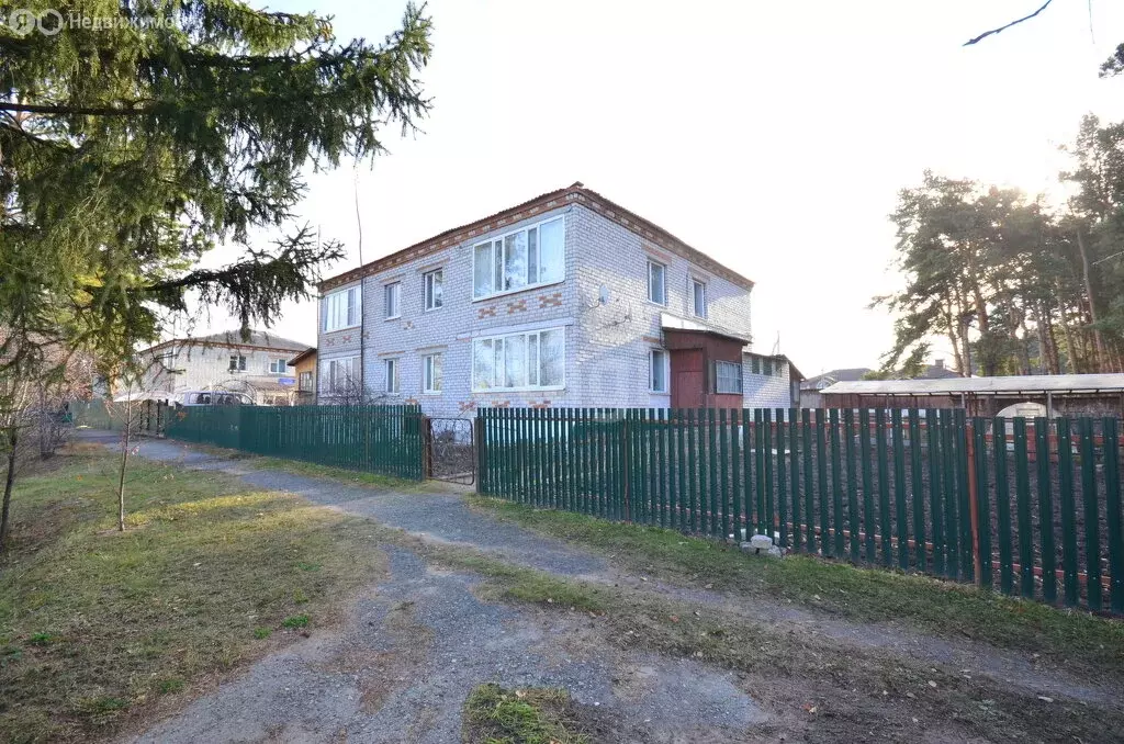 3-комнатная квартира: Заводоуковск, Революционная улица, 111 (61.4 м) - Фото 2