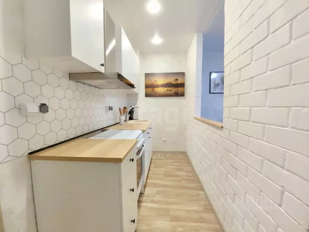 Студия Тюменская область, Тюмень ул. Федюнинского, 64 (30.0 м) - Фото 0