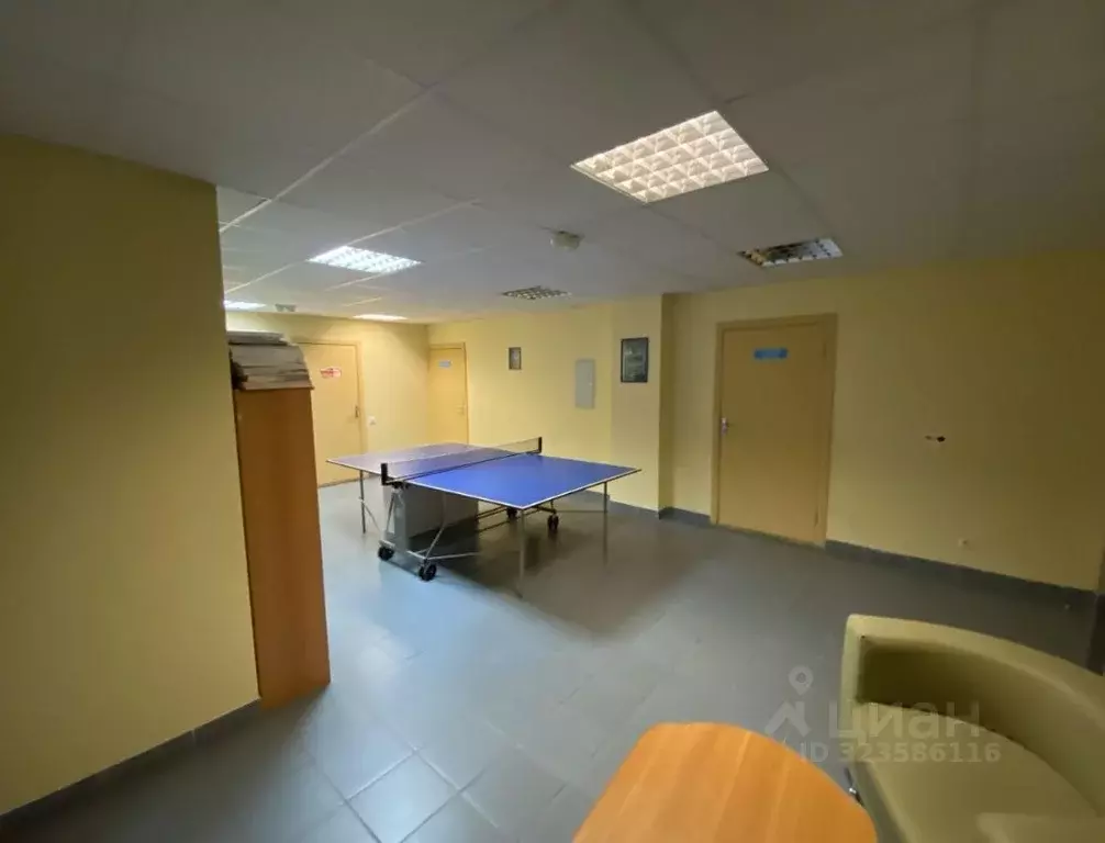 Помещение свободного назначения в Омская область, Омск просп. Карла ... - Фото 1