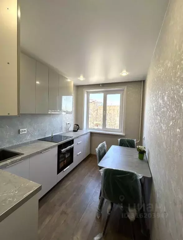 3-к кв. Кемеровская область, Новокузнецк ул. Кутузова, 68 (52.0 м) - Фото 0