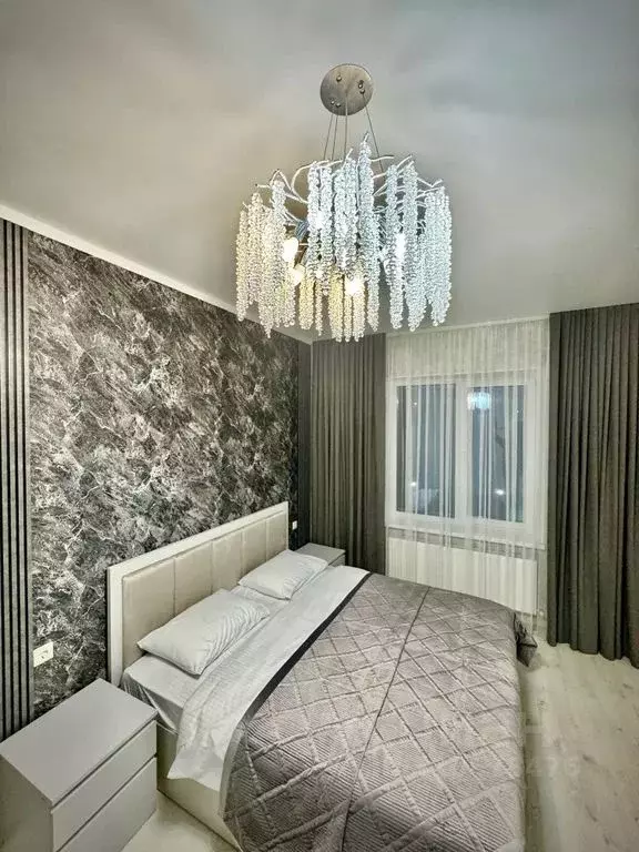 2-к кв. Ставропольский край, Ессентуки ул. Луначарского, 11 (72.0 м) - Фото 0