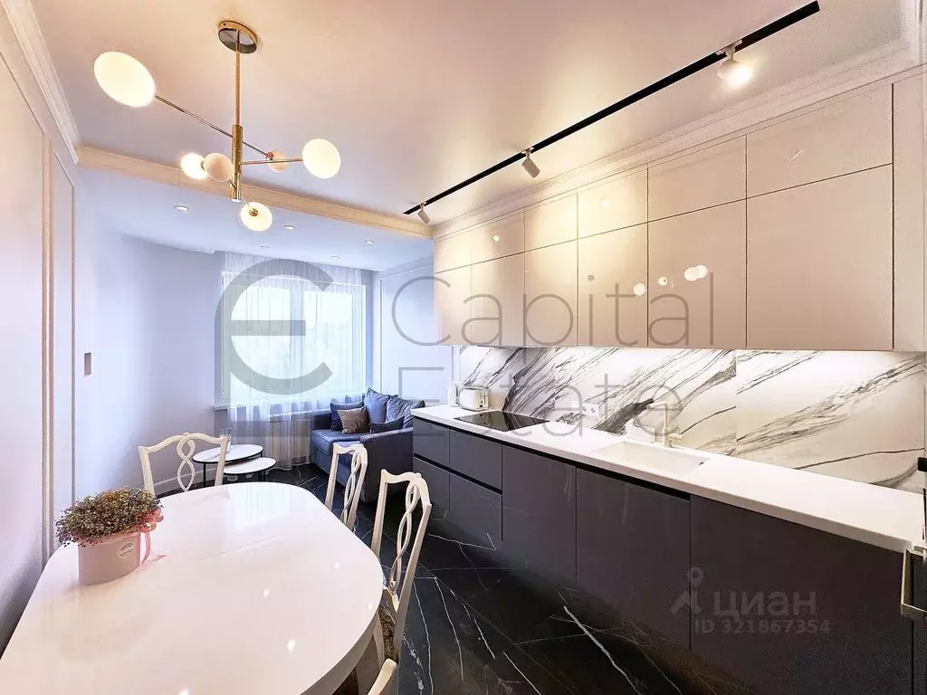 3-к кв. Нижегородская область, Нижний Новгород ул. Максима Горького, ... - Фото 0