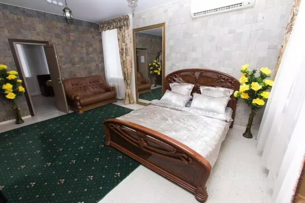 Комната Омская область, Омск ул. Дмитриева, 5к6 (60.0 м) - Фото 1