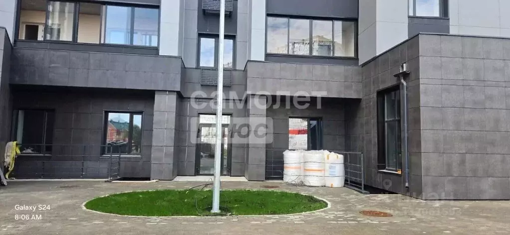 Помещение свободного назначения в Коми, Сыктывкар Петрозаводская ул., ... - Фото 1