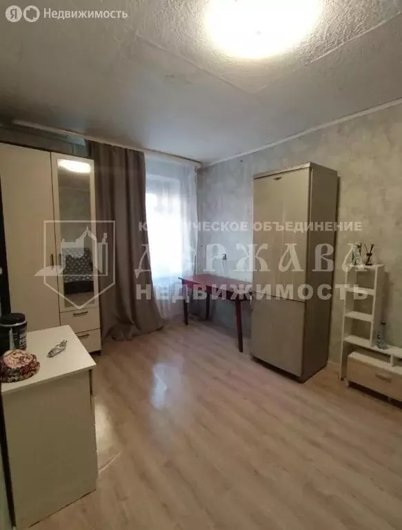 1-комнатная квартира: Кемерово, улица Металлистов, 18 (18 м) - Фото 0