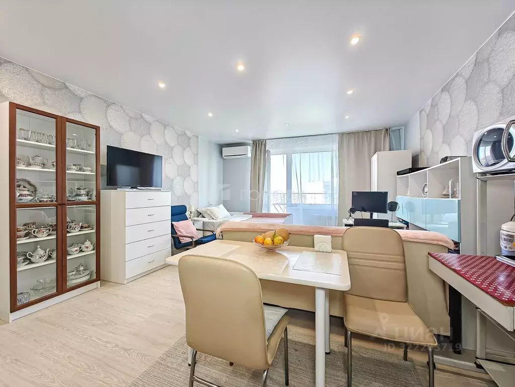 Студия Новосибирская область, Новосибирск ул. Плющихинская, 2 (32.5 м) - Фото 1