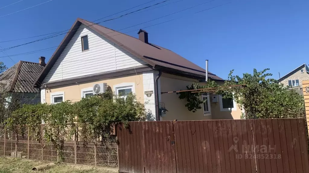 Дом в Краснодарский край, Хадыженск Апшеронский район, ул. ... - Фото 1