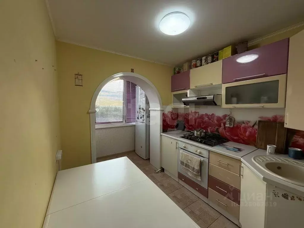 2-к кв. Калужская область, Сухиничи ул. Ленина, 121 (56.5 м) - Фото 2