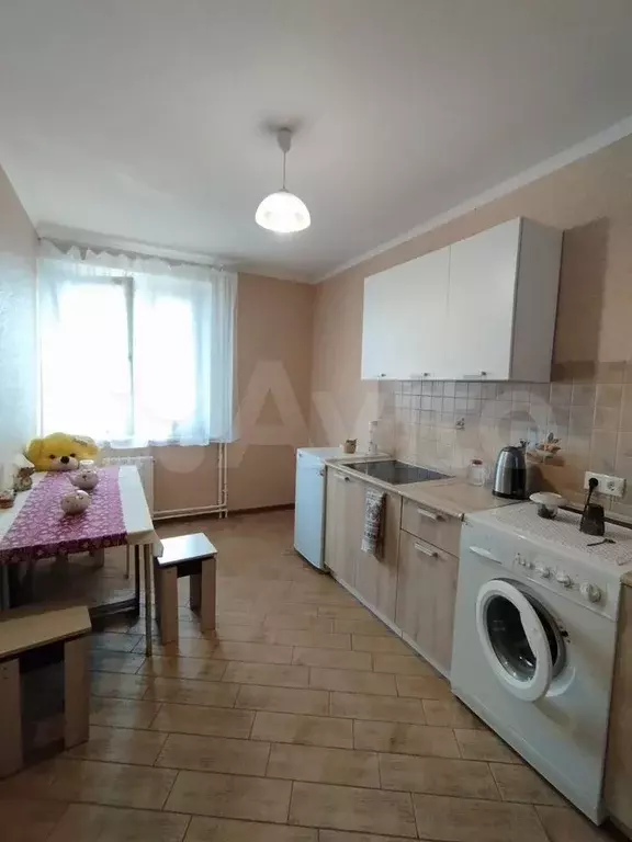 1-к. квартира, 38 м, 15/17 эт. - Фото 0