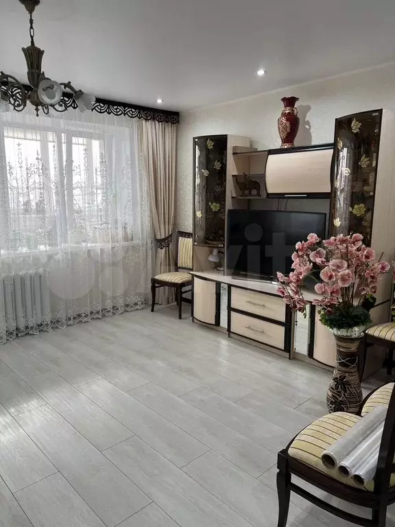 2-к. квартира, 66 м, 5/9 эт. - Фото 1
