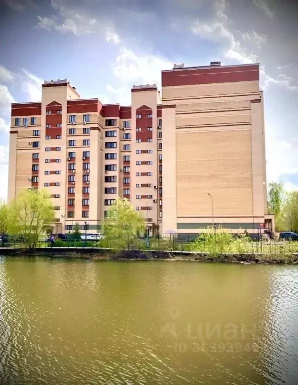 1-к кв. Татарстан, Казань ул. Бондаренко, 3Б (55.0 м) - Фото 0