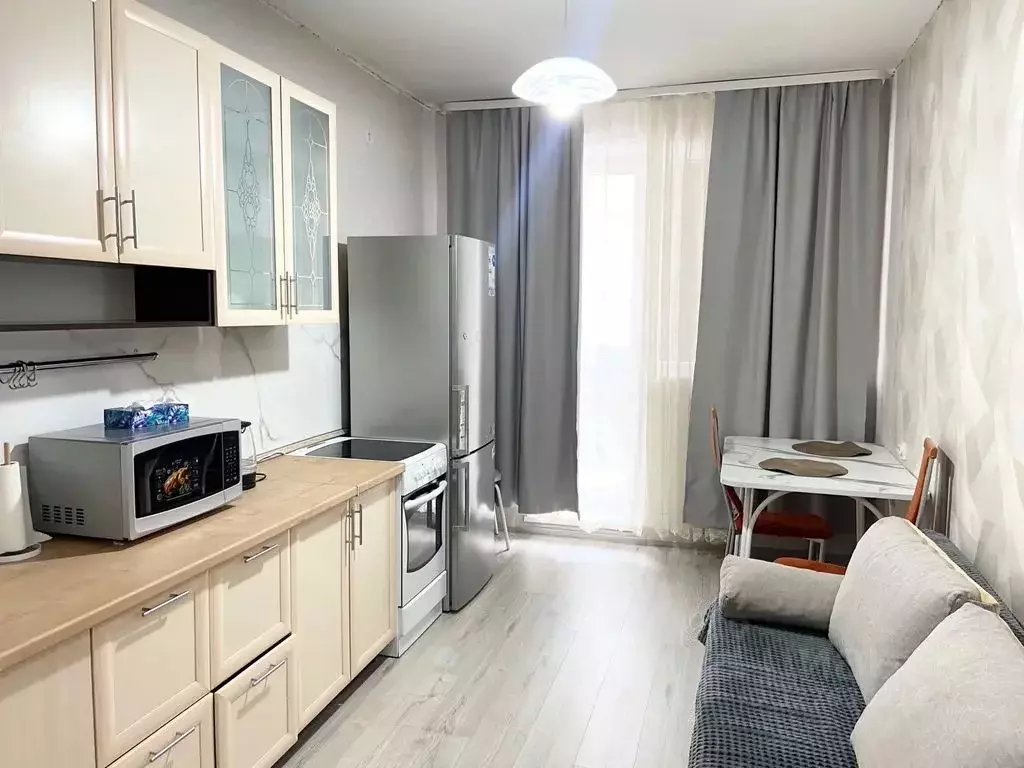 1-к кв. Омская область, Омск ул. Дианова, 27 (43.0 м) - Фото 2