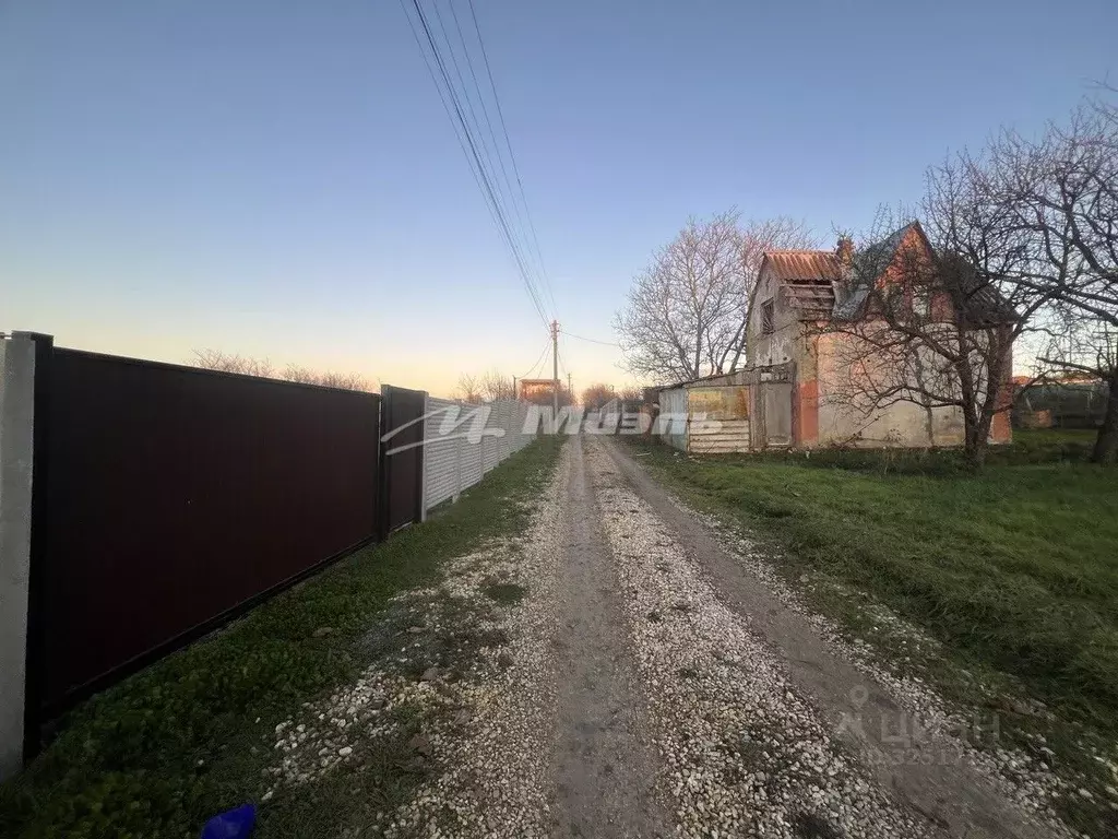 Участок в Крым, Симферопольский район, Перовское с/пос, Мрия СНТ ул. ... - Фото 1