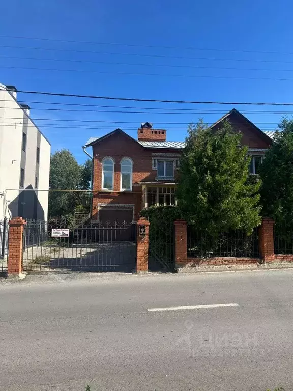 Таунхаус в Чувашия, Чебоксары ул. Никиты Сверчкова, 9к3 (266 м) - Фото 1