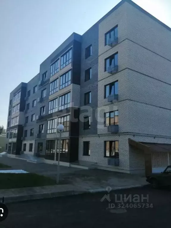 2-к кв. Белгородская область, Губкин ул. 9 Января, 3А (56.7 м) - Фото 1