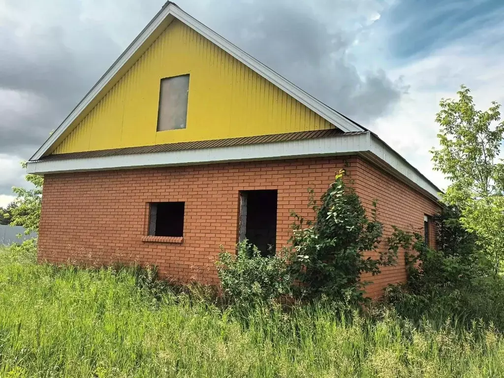 Дом в Татарстан, Арский район, Качелинское с/пос, с. Чулпаново ул. ... - Фото 1