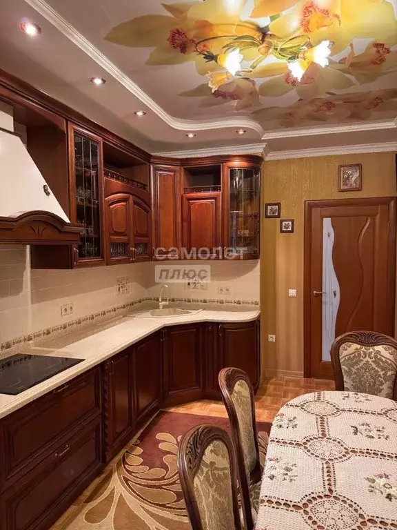 3-к кв. Курская область, Курск ул. Радищева, 20 (100.0 м) - Фото 1