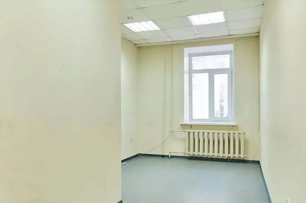 Помещение свободного назначения в Томская область, Томск Мокрушинский ... - Фото 0