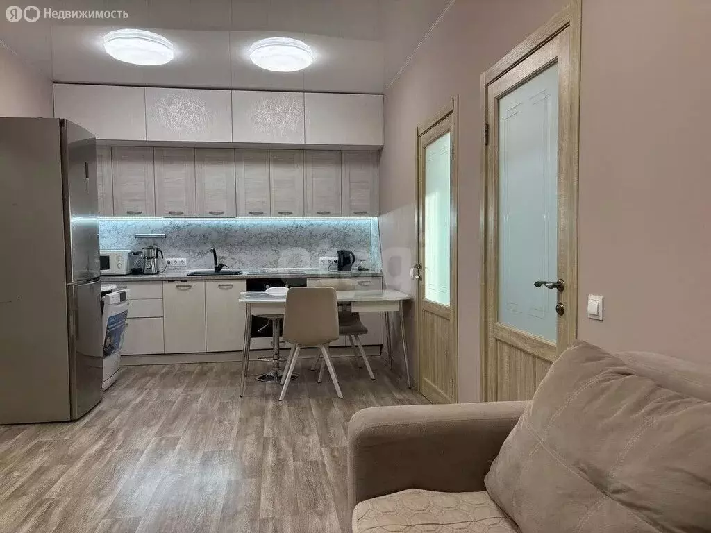 3-комнатная квартира: Иркутск, улица Безбокова, 30/8 (50.3 м) - Фото 1