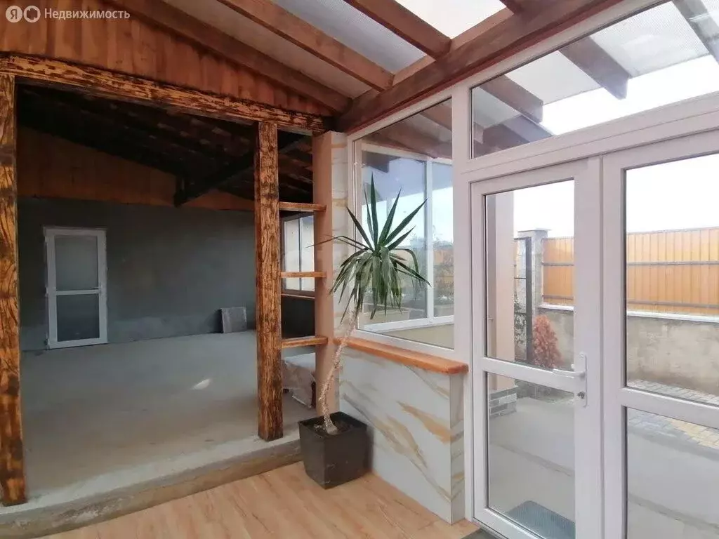 Дом в Николаевка, Ялтинская улица (302.8 м) - Фото 2