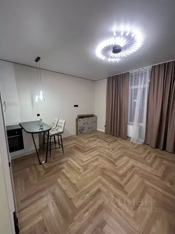 3-к кв. Астраханская область, Астрахань ул. Ахшарумова, 25 (65.0 м) - Фото 2