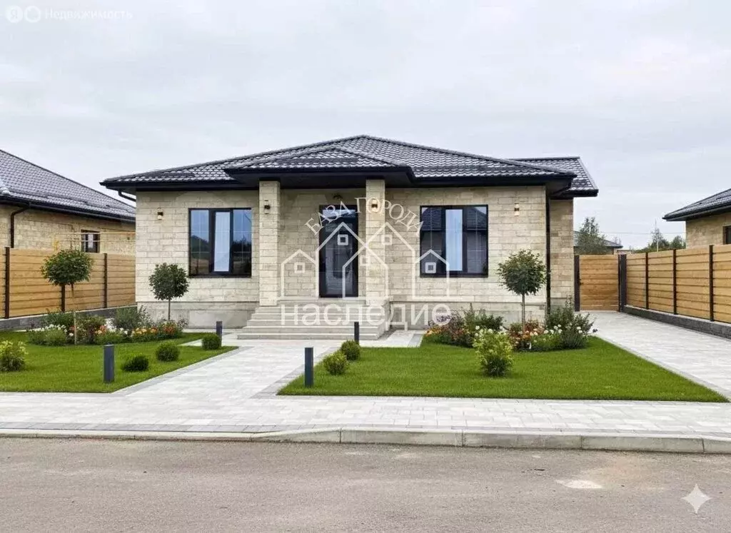 Дом в Михайловск, улица Николая Сипягина (140 м) - Фото 1