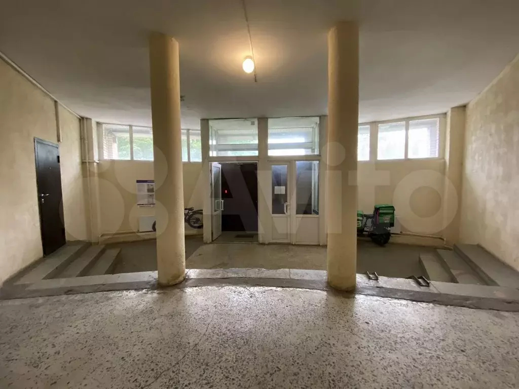 1-к. квартира, 30 м, 1/9 эт. - Фото 1