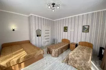 Дом в Краснодарский край, Геленджик ул. Калистратова, 22 (130 м) - Фото 0