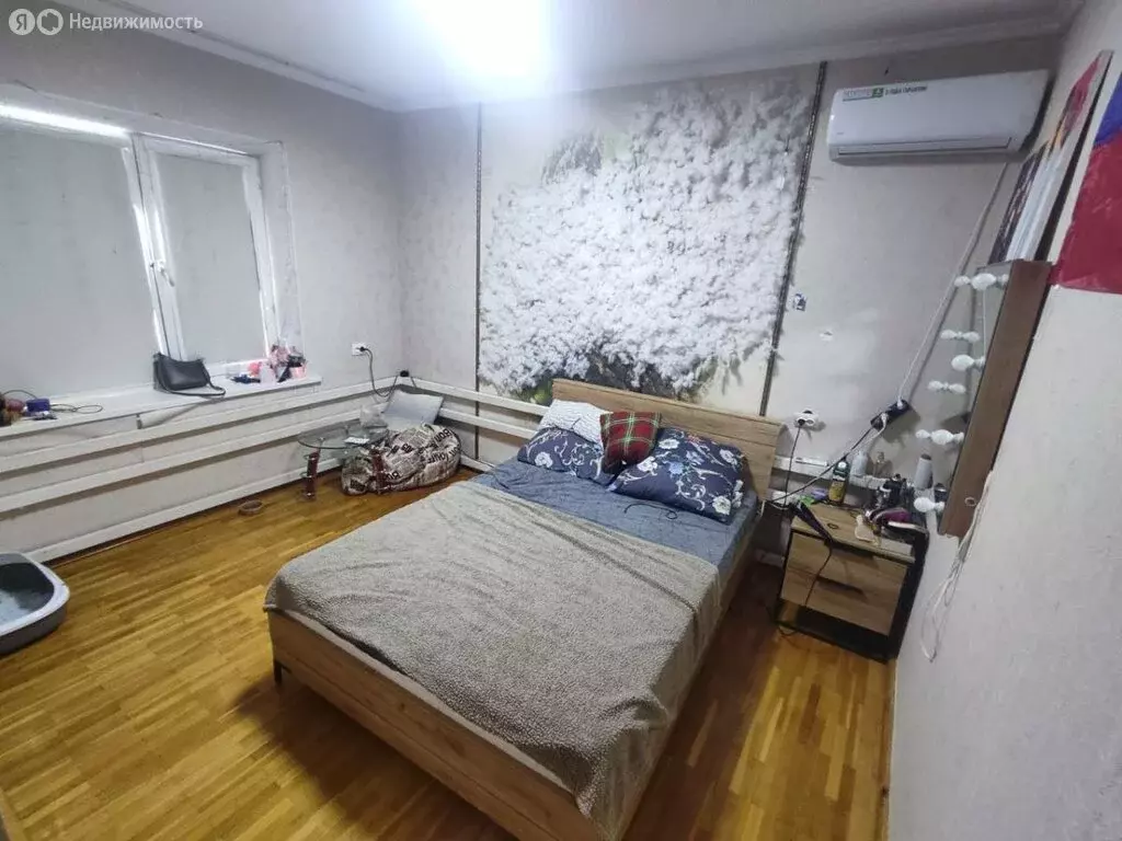 Дом в Курганинск, Каштановая улица (282.3 м) - Фото 1
