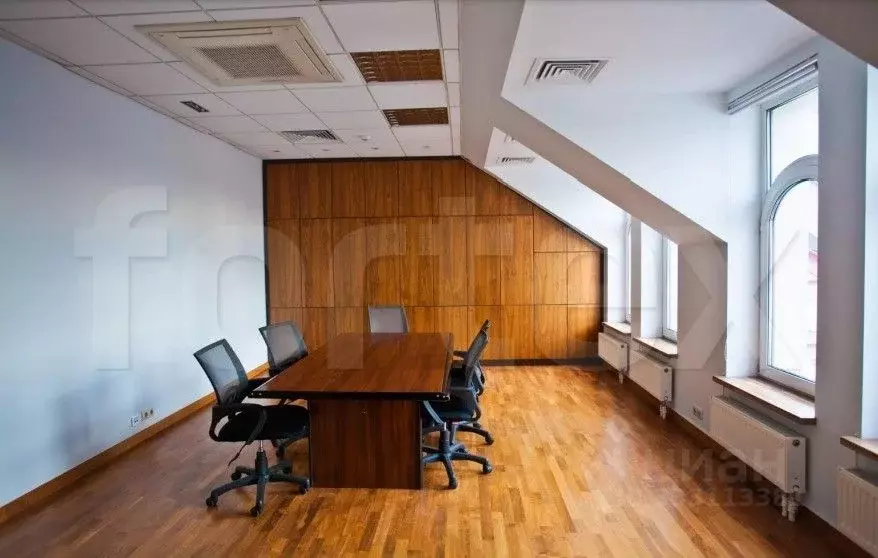 Офис в Москва Гончарная ул., 15С1 (3300 м) - Фото 1