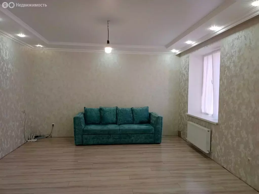 4-комнатная квартира: Владикавказ, улица Курсантов-Кировцев, 13В (115 ... - Фото 2