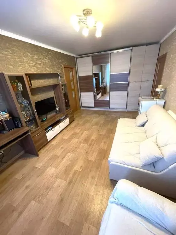 2-к кв. Татарстан, Казань ул. Мазита Гафури, 3 (45.5 м) - Фото 1