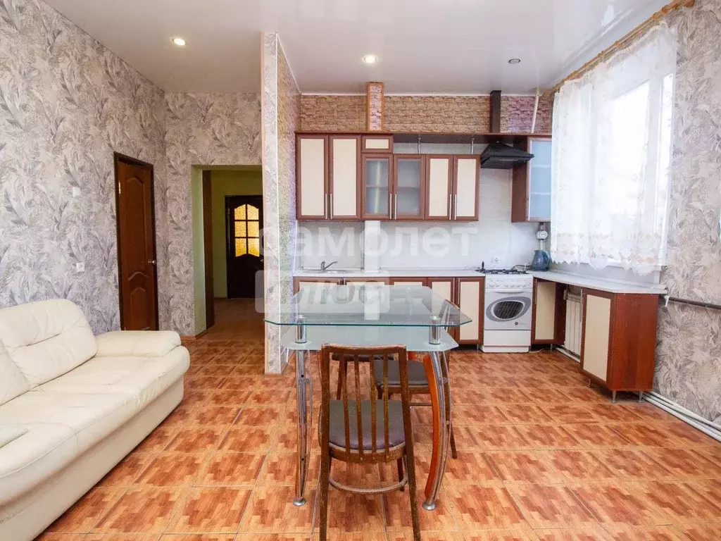 3-к кв. Ульяновская область, Ульяновск ул. Скринского, 14 (117.0 м) - Фото 0