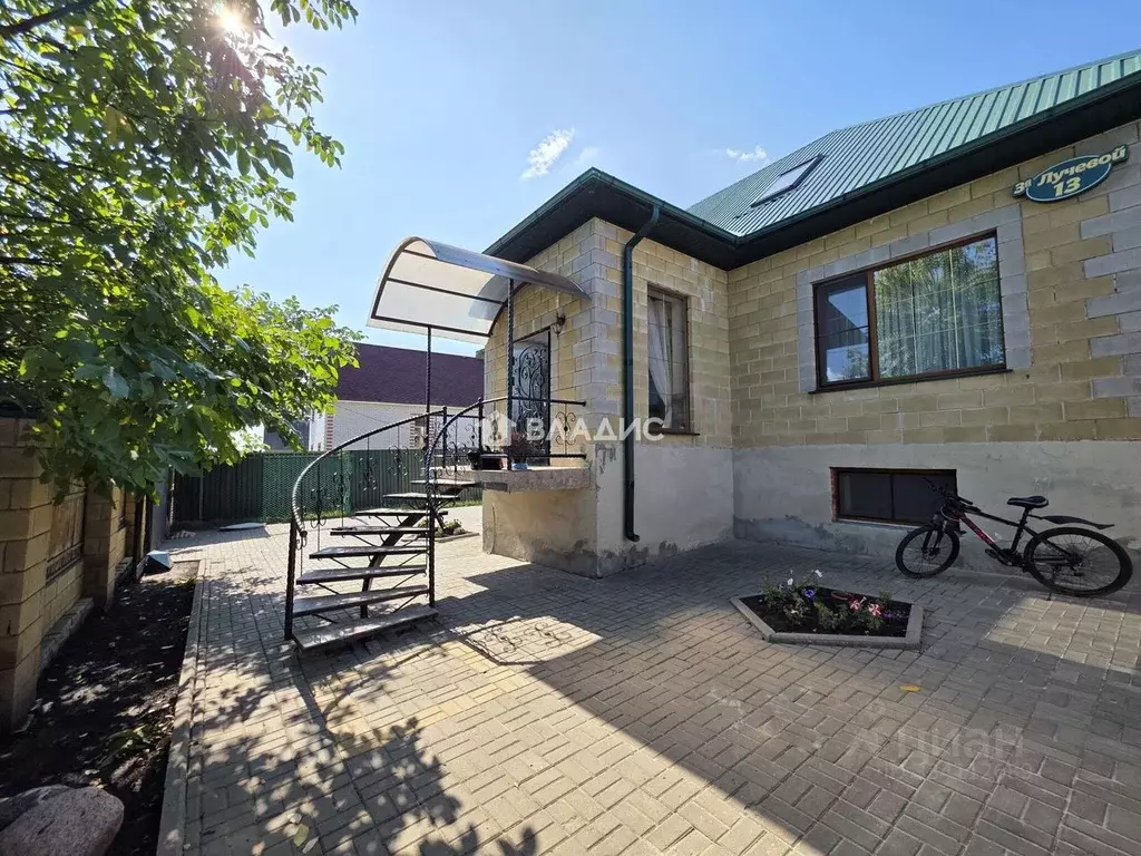 Дом в Белгородская область, Белгород пер. 3-й Лучевой, 13 (233 м) - Фото 1