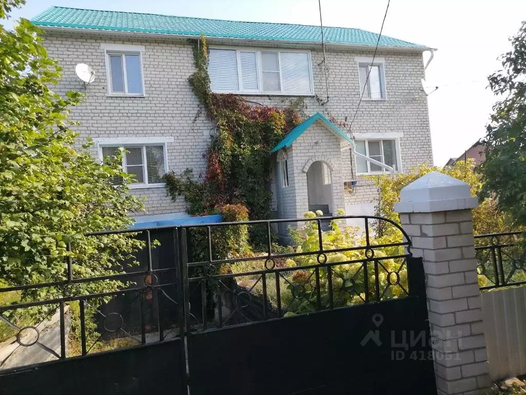 Дом в Тамбовская область, Уварово ул. Акиндинова, 2 (154 м) - Фото 1