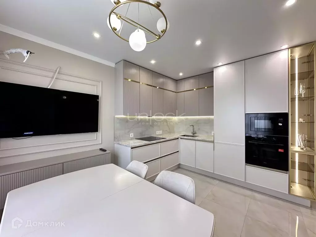 Продаётся 2-к квартира, 67 м - Фото 0