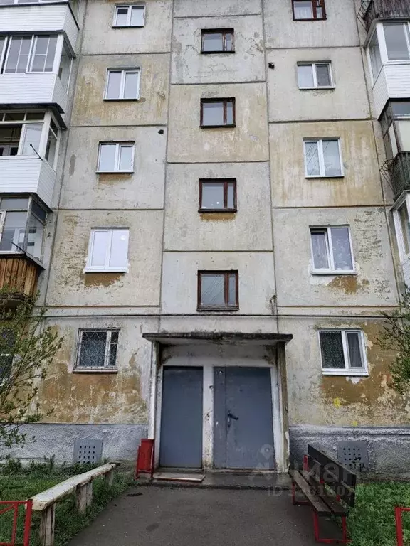 2-к кв. Свердловская область, Первоуральск ул. Ватутина, 53А (42.1 м) - Фото 1