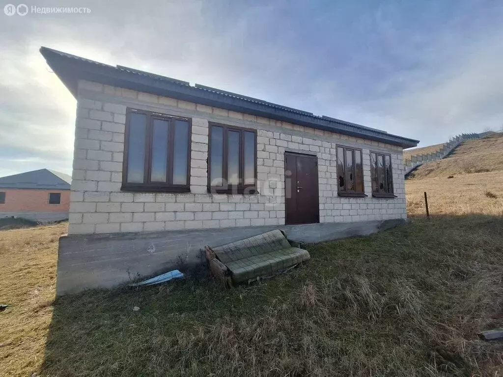 Дом в Назрань, улица 013-я Линия (160 м) - Фото 2