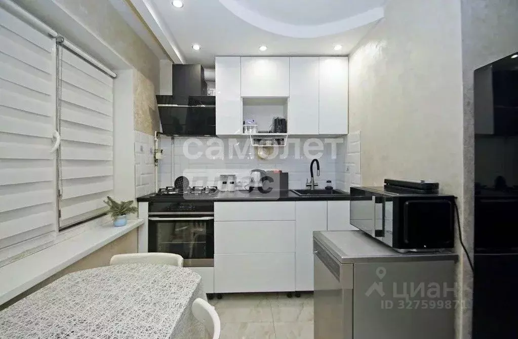 2-к кв. Омская область, Омск Краснознаменная ул., 21 (48.3 м) - Фото 1